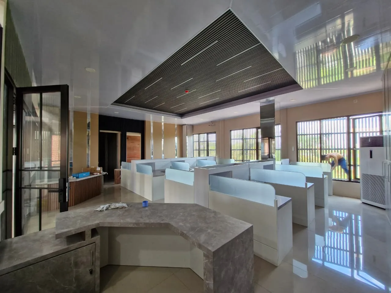 Interior Pengadilan Madiun — Pelaksanaan Interior 13