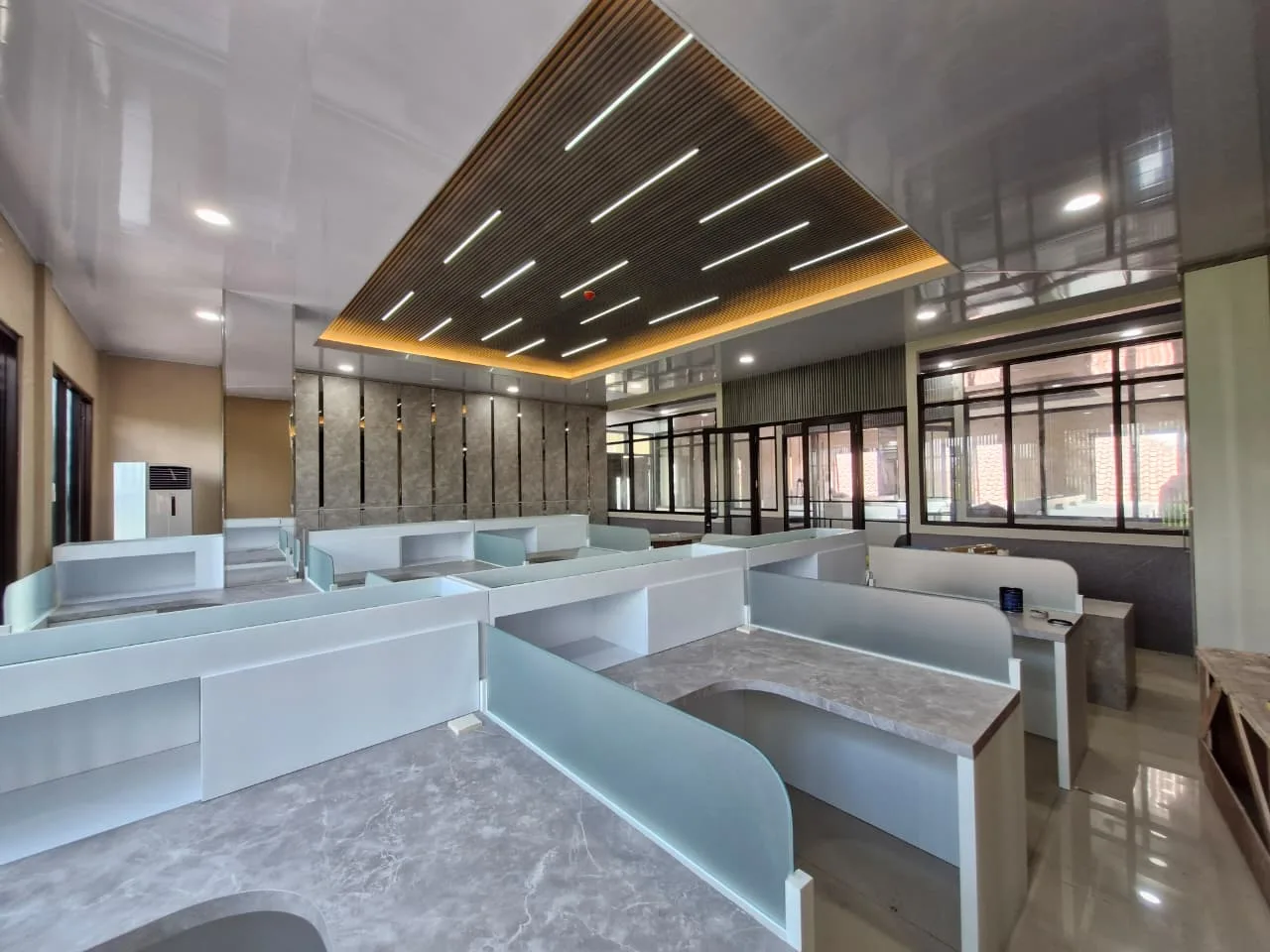 Interior Pengadilan Madiun — Pelaksanaan Interior 14