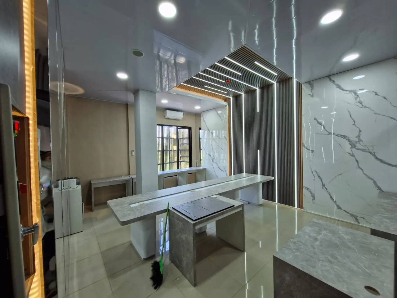 Interior Pengadilan Madiun — Pelaksanaan Interior 2