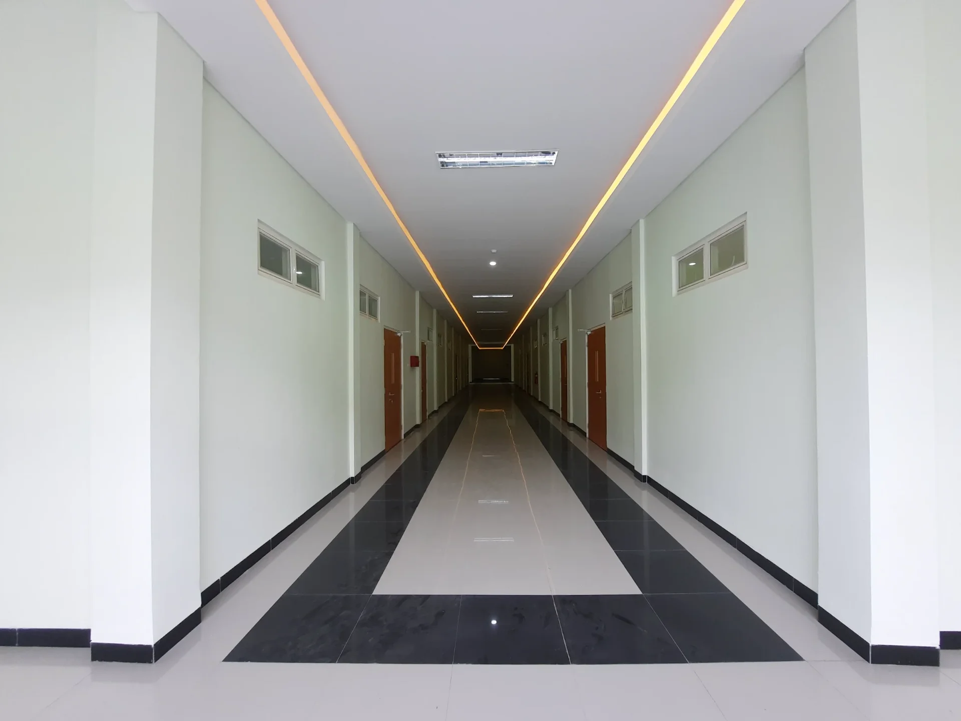 RS. Dolopo Madiun — Pelaksanaan Interior 7