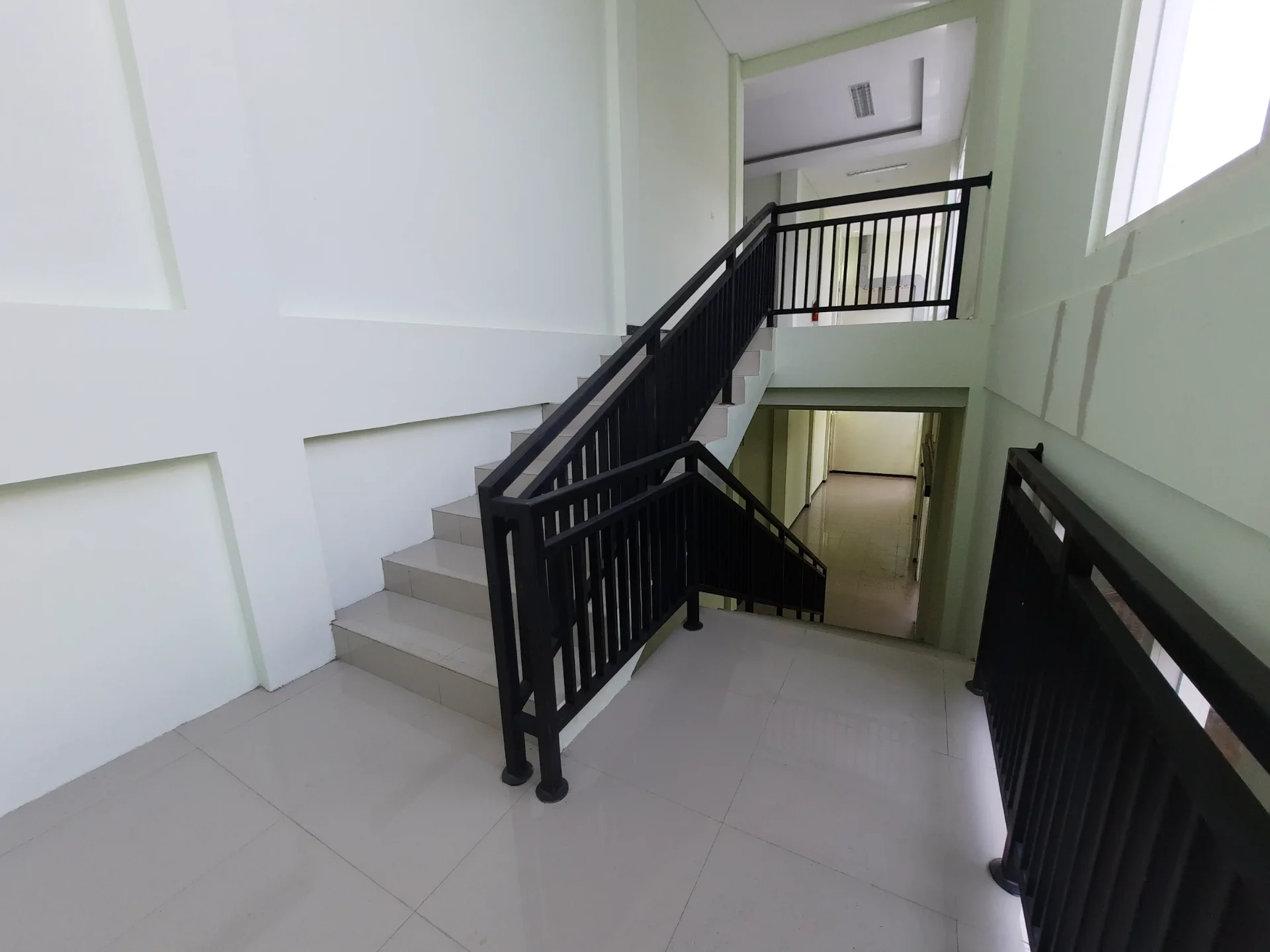 RS. Dolopo Madiun — Pelaksanaan Interior 6