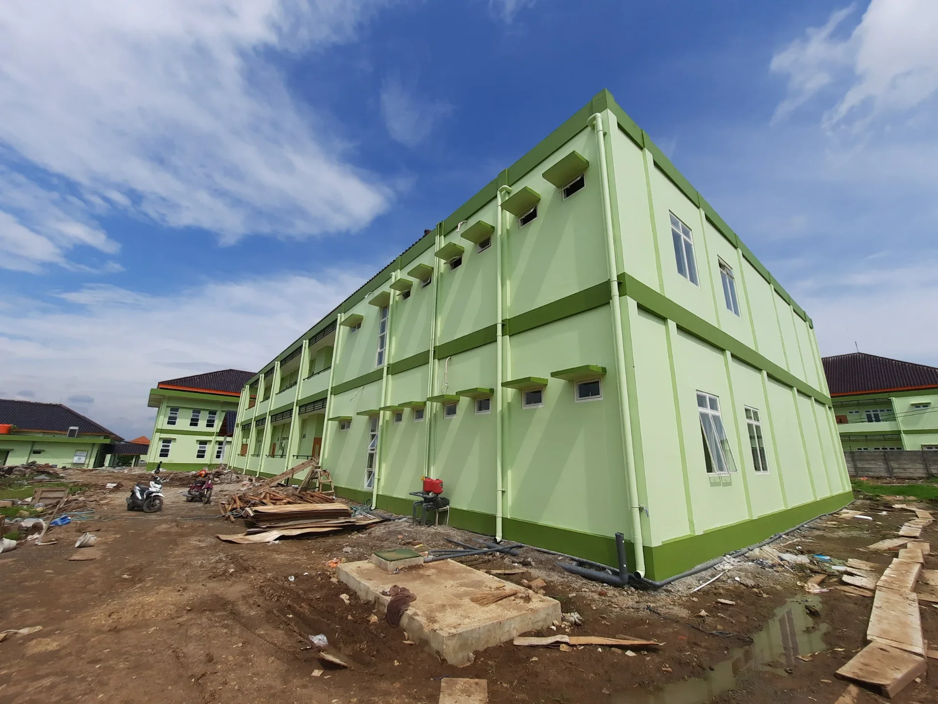 RS. Dolopo Madiun — Pelaksanaan Bangunan 1